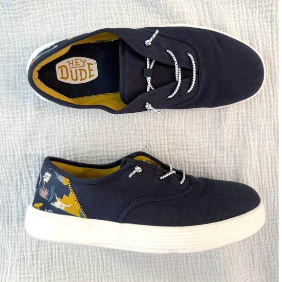 Hey Dude Conway Desert Men Size 13 Navy Sneaker Slip On Lightweight Canvas - Picture 1 of 11